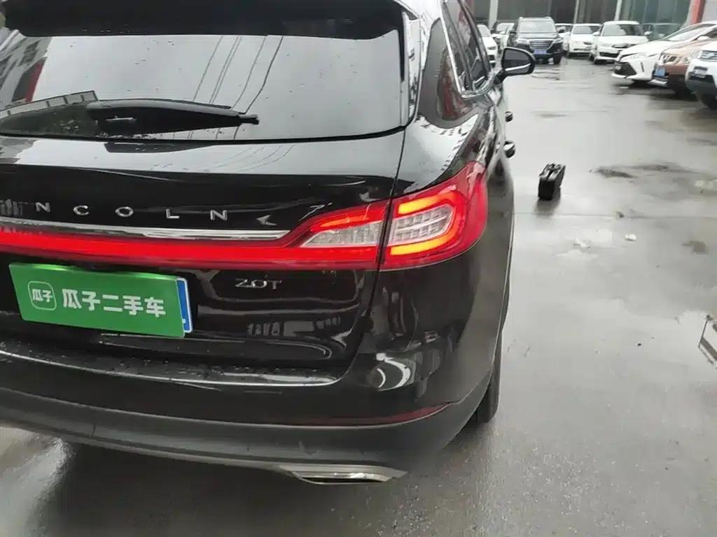 Lincoln MKX 2017 2.0T Two-Wheel Drive Premium Edition — миниатюра 8