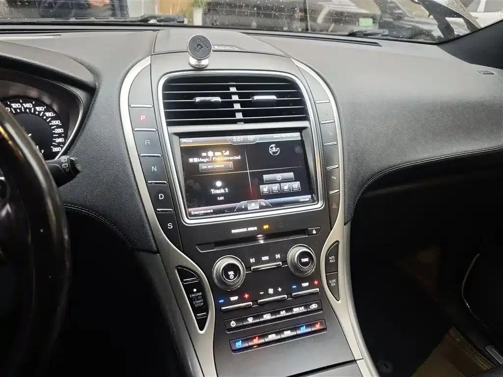 Lincoln MKX 2015 2.0T AWD Premium Edition — миниатюра 6