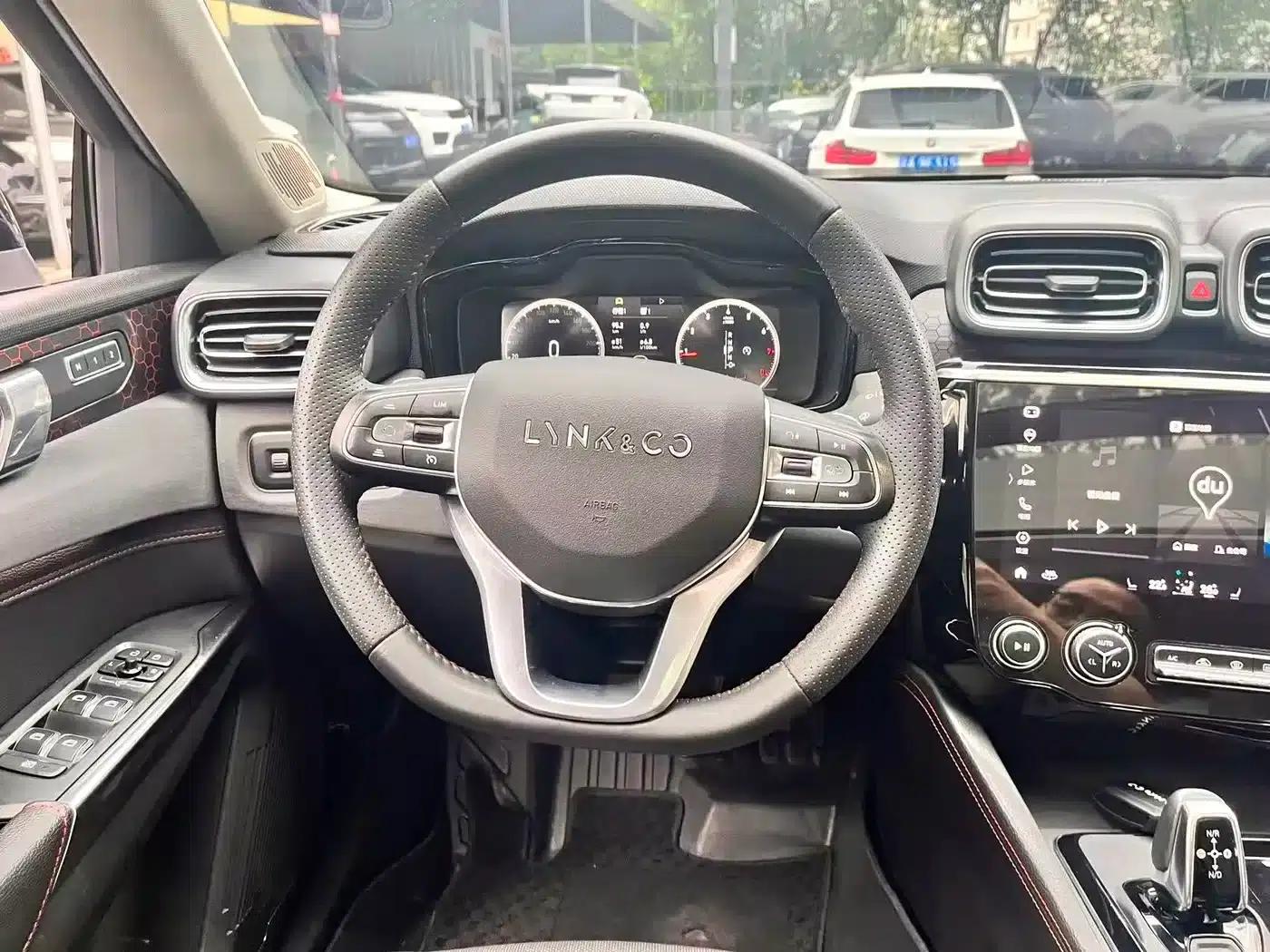 Lynk & Co 02 2020 High-Performance Edition 2.0T Automatic Two-Wheel Drive Pro Version — миниатюра 7