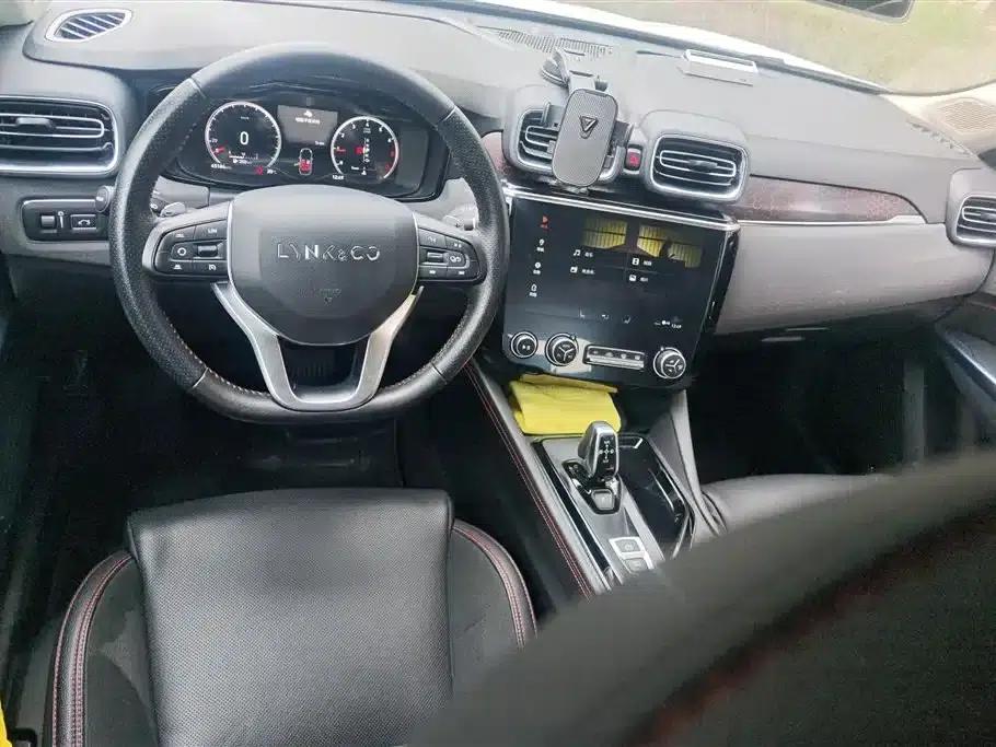 Lynk & Co 02 2019 1.5T DCT 2WD Sport Edition (China VI Emission Standard) — миниатюра 12
