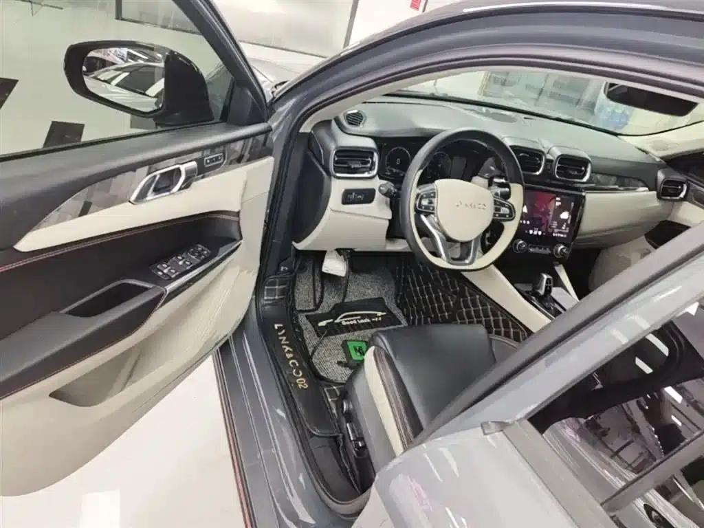 Lynk & Co 02 2018 1.5T DCT 2WD Pro Edition (National V Emission Standard) — миниатюра 16