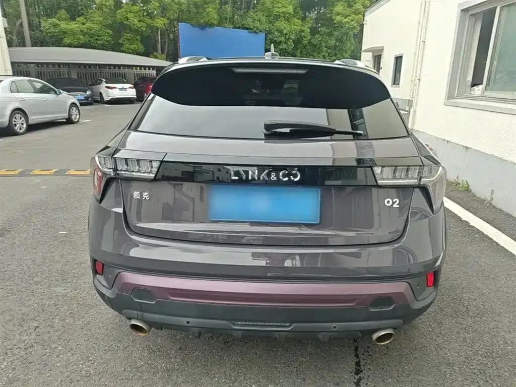 Lynk & Co 02 2020 1.5T DCT 2WD Pro Edition — миниатюра 6