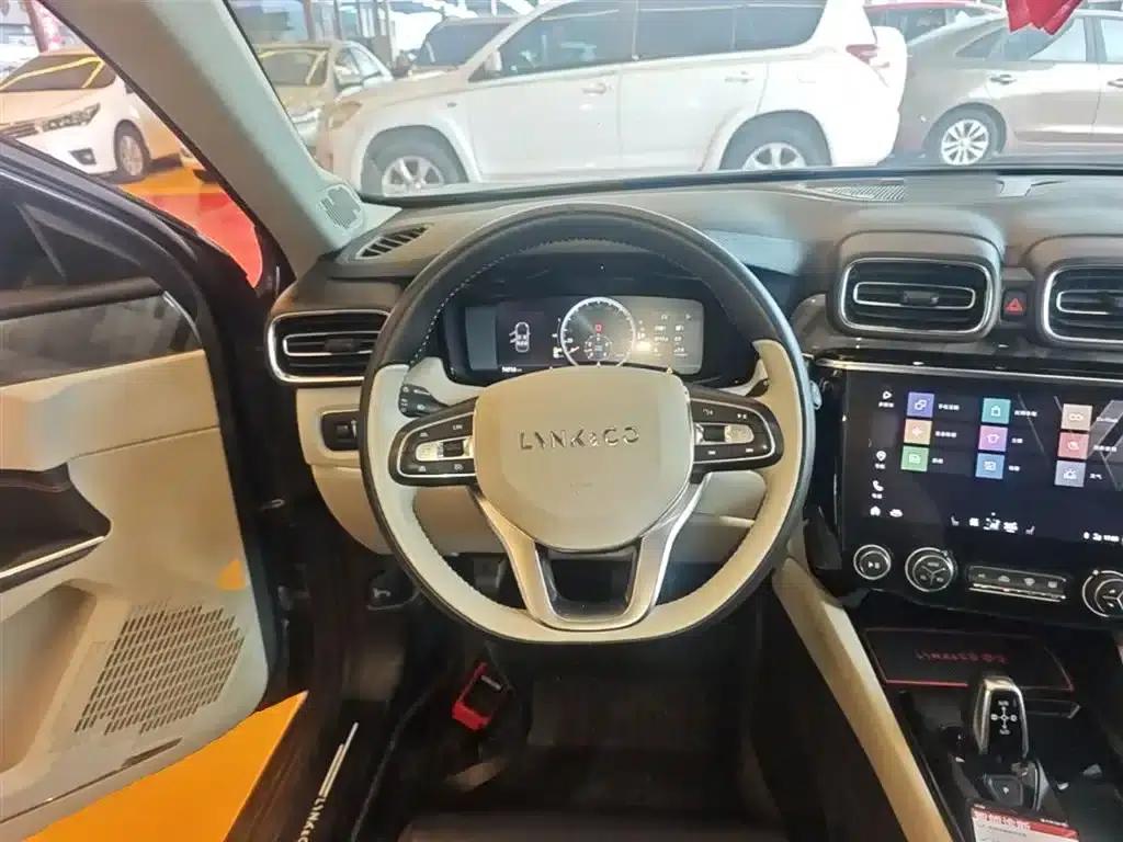Lynk & Co 02 2018 1.5T DCT 2WD Pro Edition (National V Emission Standard) — миниатюра 11
