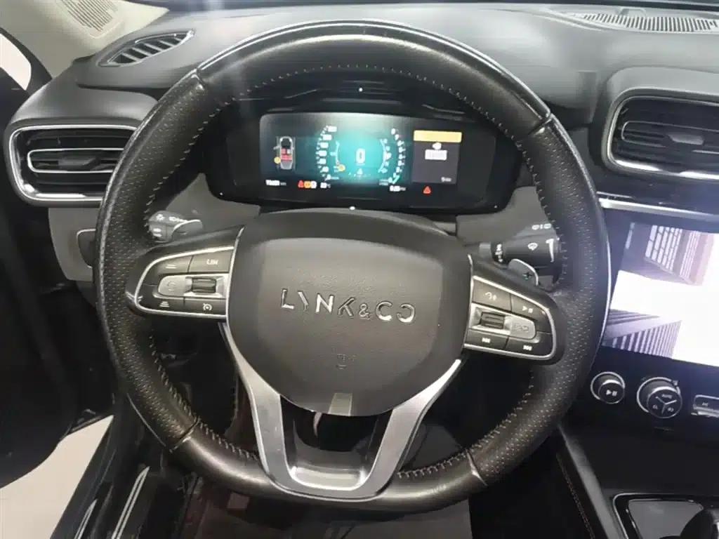 Lynk & Co 02 2018 1.5T DCT 2WD Pro Edition (National V Emission Standard) — миниатюра 11