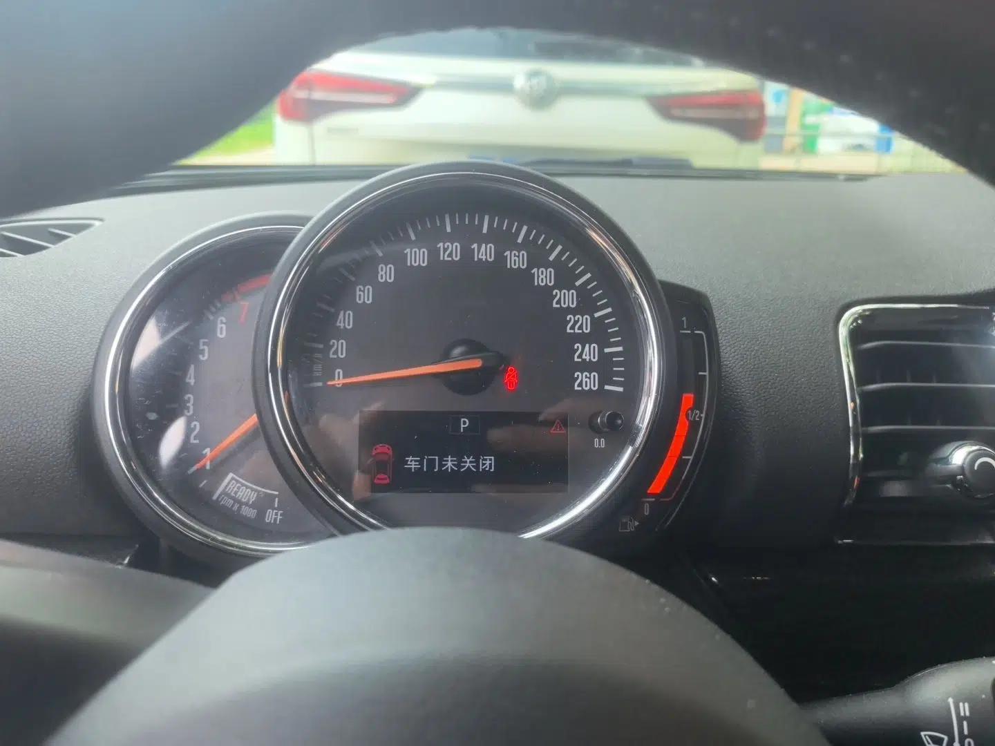 MINI Clubman 2019 1.5T COOPER — миниатюра 12