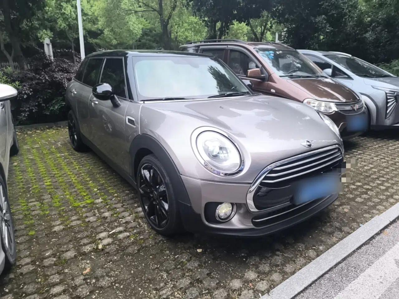 MINI Clubman 2016 Revised Version 1.5T COOPER Connoisseur Edition — миниатюра 3