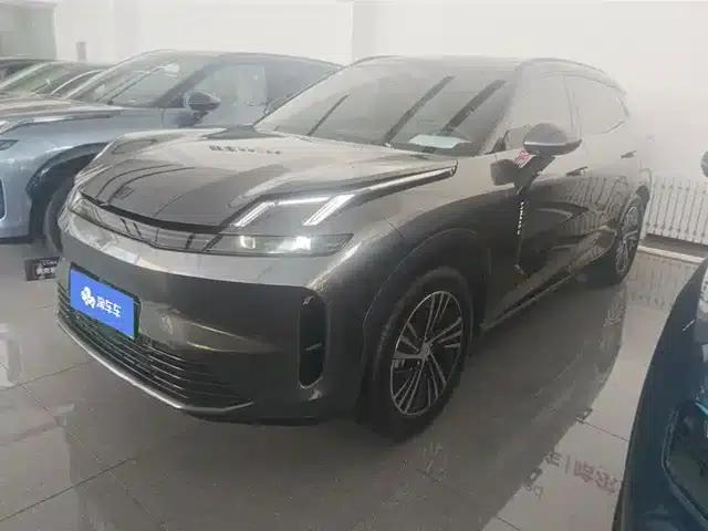 Lynk & Co 08 EM-P 2023 Model, 120km Long Range Pro