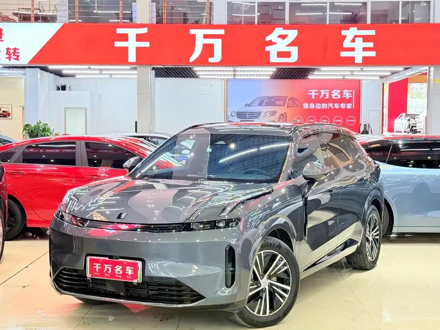 Lynk & Co 08 EM-P 2025 Model, 120km Long Range Pro — миниатюра 1
