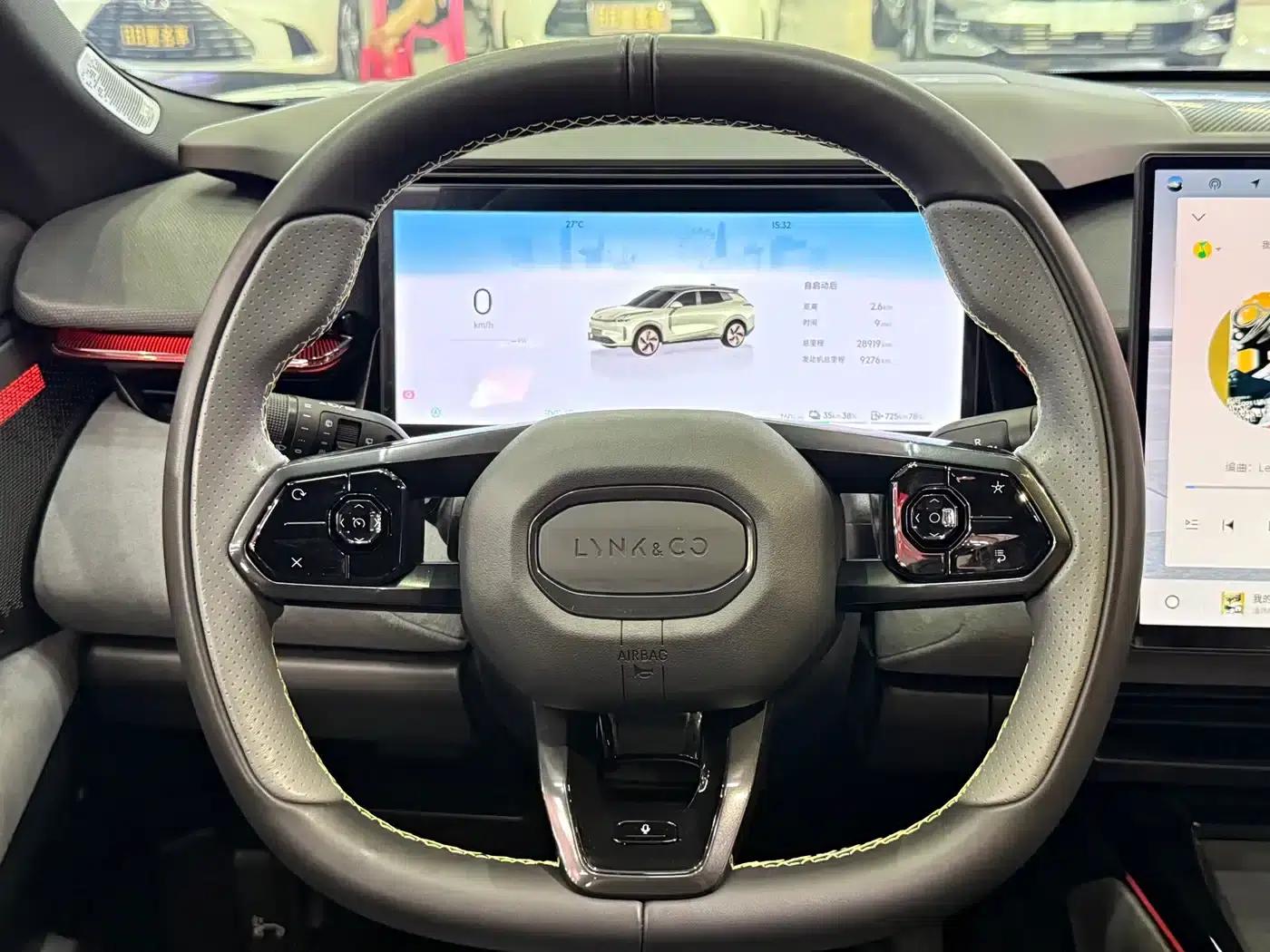 Lynk & Co 08 EM-P 2025 Model, 120km Long Range Pro — миниатюра 22