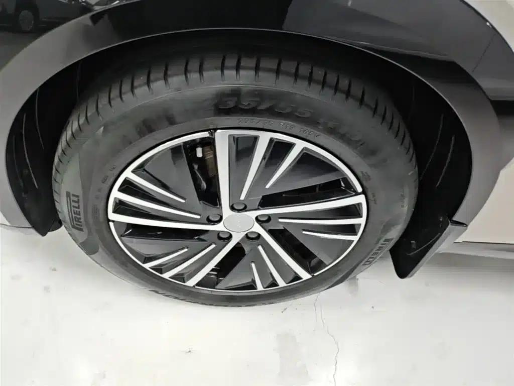 Lynk & Co 08 EM-P 2023 Model, 120km Long Range Halo — миниатюра 23