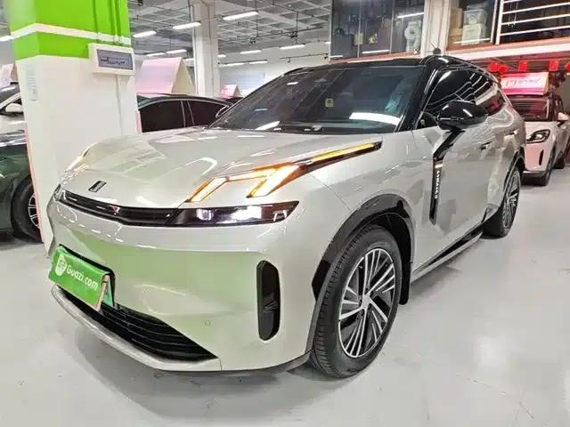 Lynk & Co 08 EM-P 2023 Model, 120km Long Range Halo