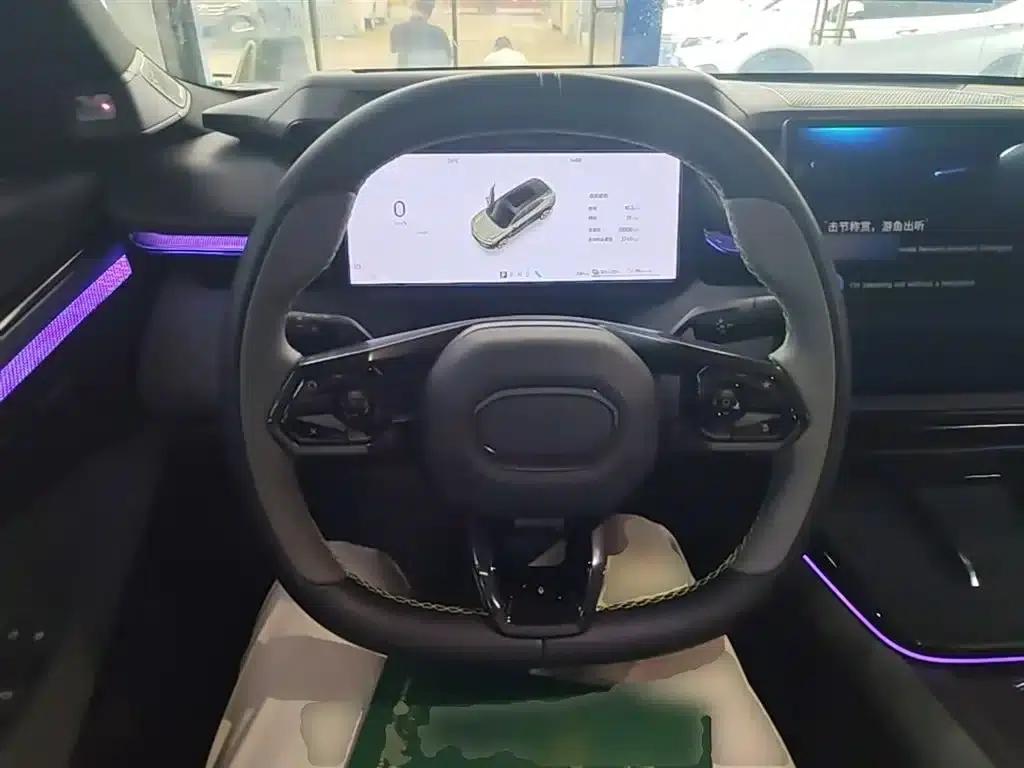 Lynk & Co 08 EM-P 2023 Model, 120km Long Range Halo — миниатюра 11