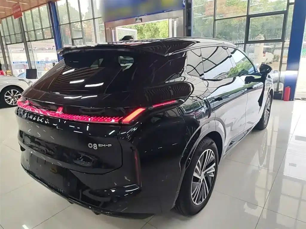Lynk & Co 08 EM-P 2023 Model, 120km Long Range Halo — миниатюра 7