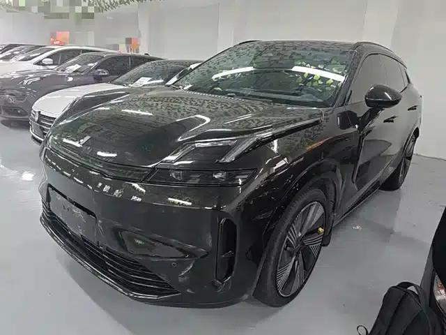 Lynk & Co 08 EM-P 2023 Model, 120km Long Range Halo