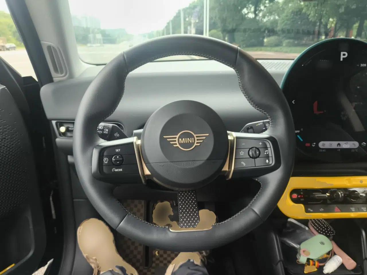 MINI Electric COOPER 2025 456km COOPER E Classic Style — миниатюра 11