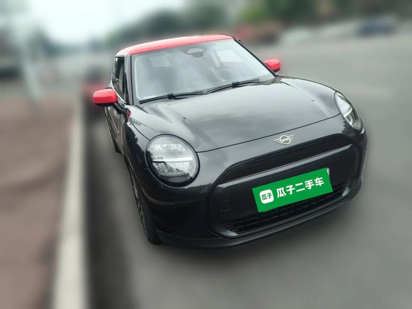 MINI Electric COOPER 2025 456km COOPER E Classic Style — миниатюра 3
