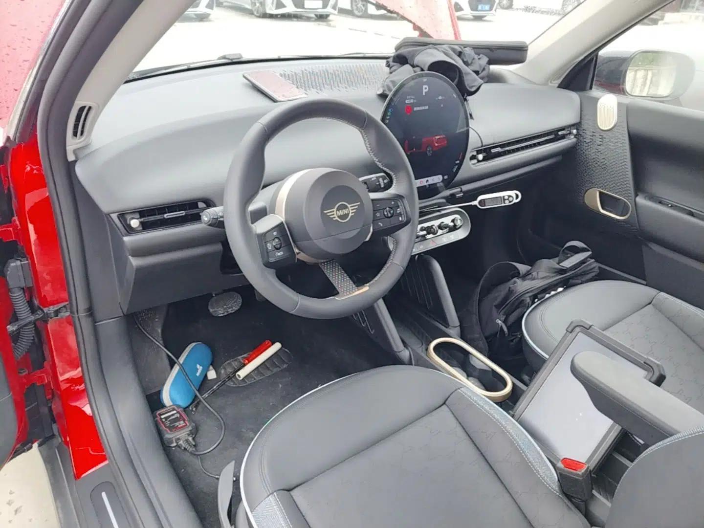 MINI Electric COOPER 2024 456km COOPER E Classic Edition — миниатюра 13