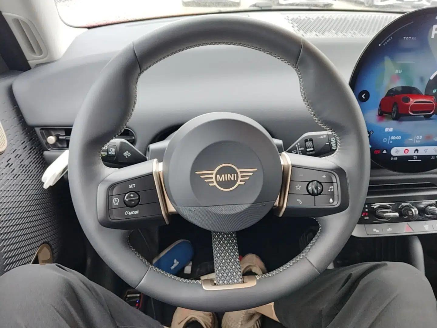 MINI Electric COOPER 2024 456km COOPER E Classic Edition — миниатюра 14