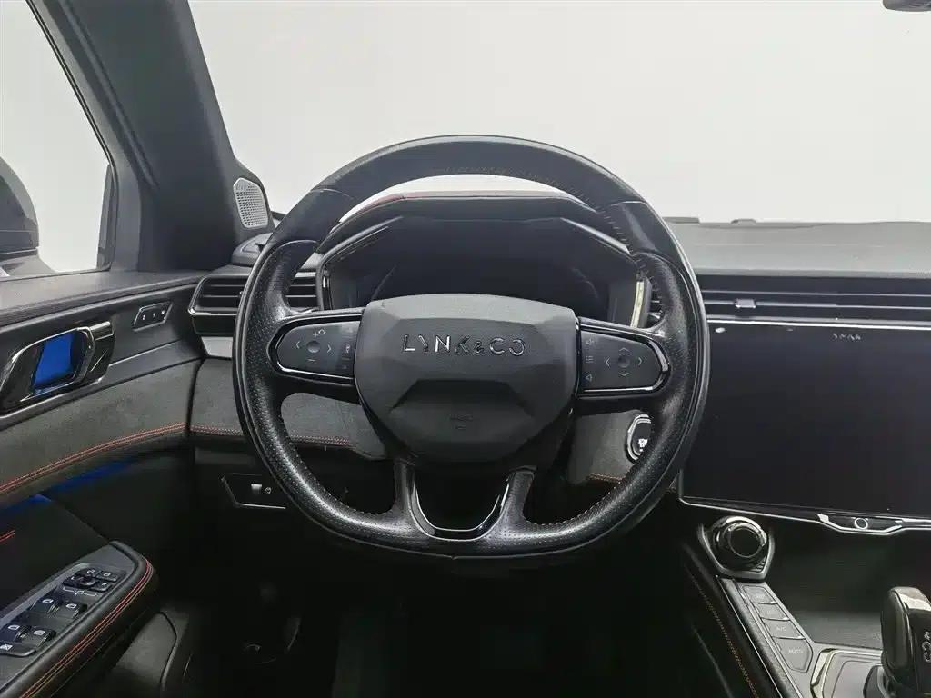 Lynk & Co 05 2020 2.0TD AWD Halo — миниатюра 11