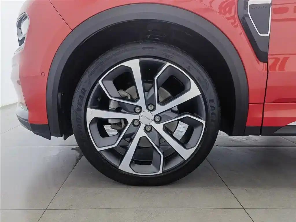 Lynk & Co 05 2020 2.0TD AWD Halo — миниатюра 17