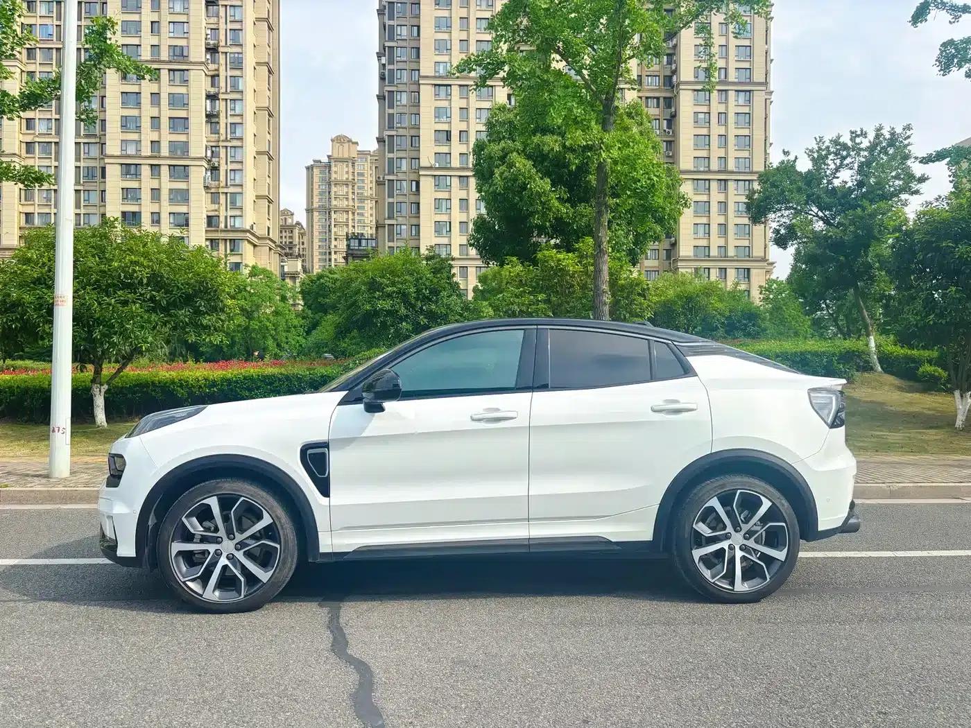 Lynk & Co 05 2020 2.0TD AWD Halo — миниатюра 7