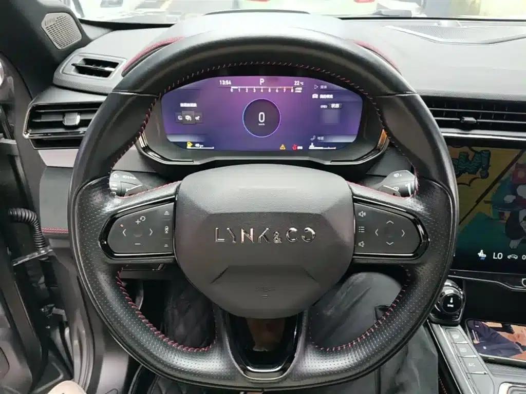 Lynk & Co 05 2020 2.0TD AWD Halo — миниатюра 11