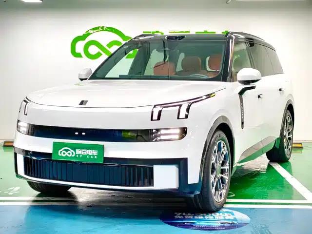 Lynk & Co 900 2025 2.0T Ultra 6-seater