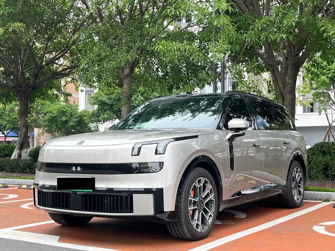 Lynk & Co 900 2025 1.5T Ultra 6-seater — миниатюра 1