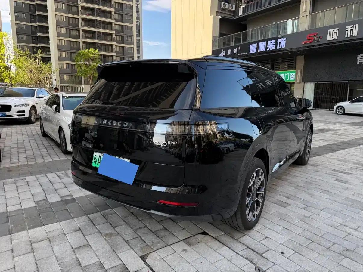 Lynk & Co 900 2025 1.5T Ultra 6-seater — миниатюра 2