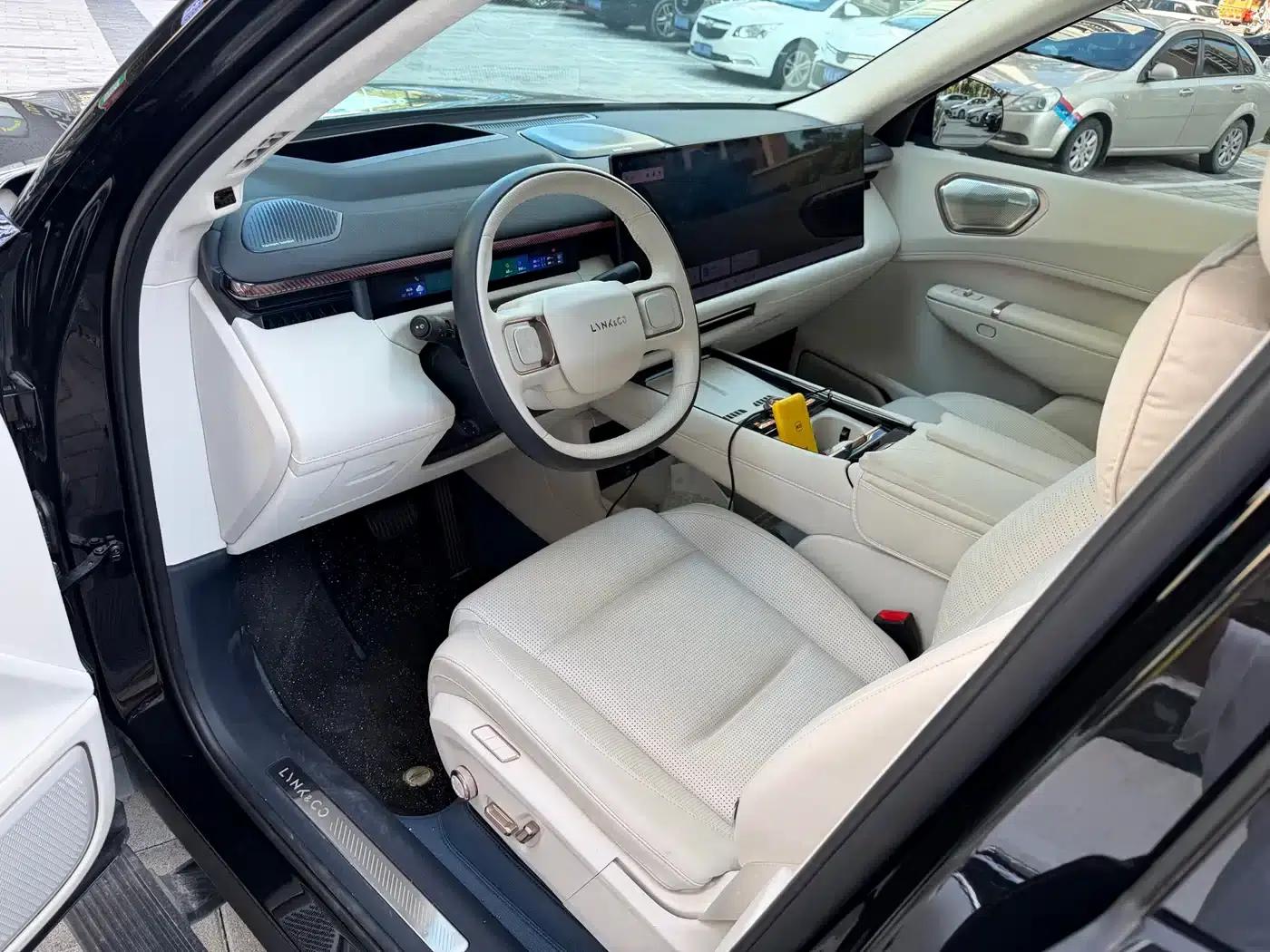 Lynk & Co 900 2025 1.5T Ultra 6-seater — миниатюра 3