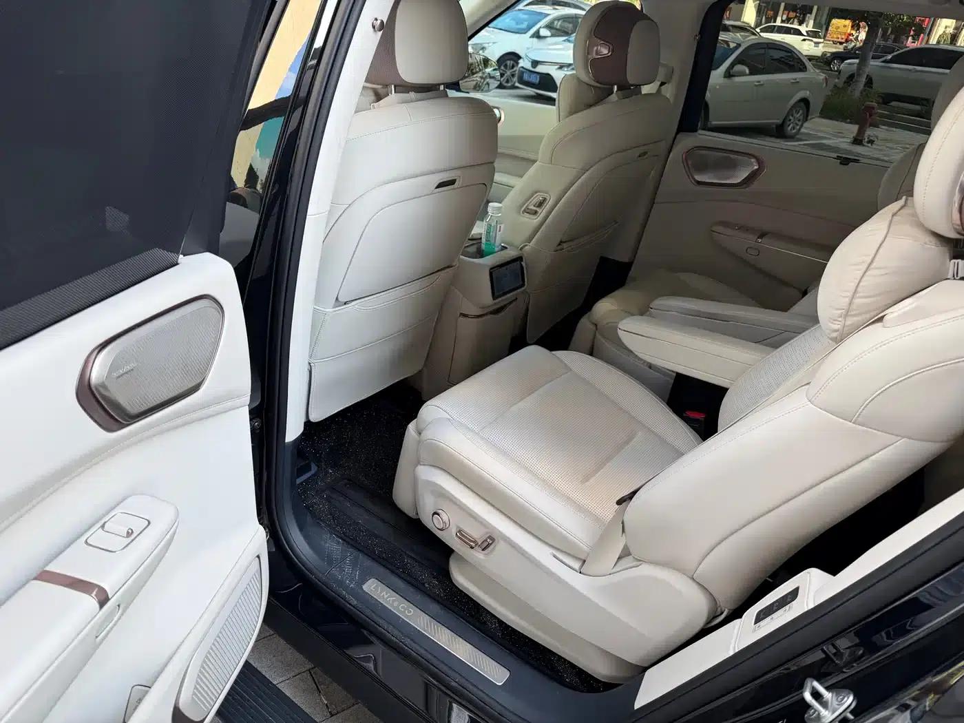 Lynk & Co 900 2025 1.5T Ultra 6-seater — миниатюра 4