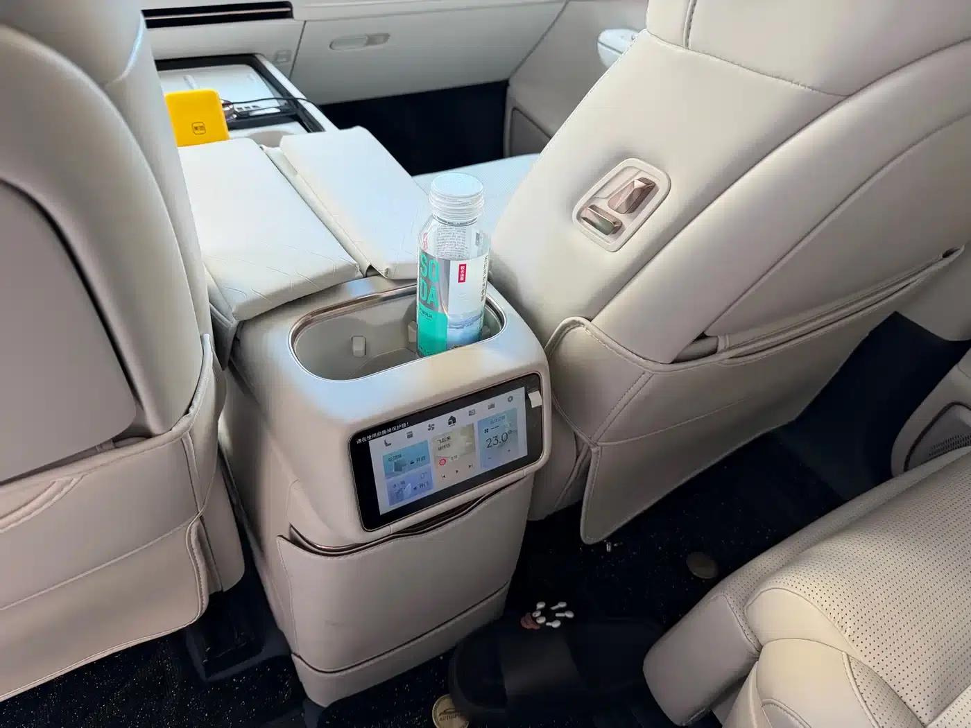 Lynk & Co 900 2025 1.5T Ultra 6-seater — миниатюра 7