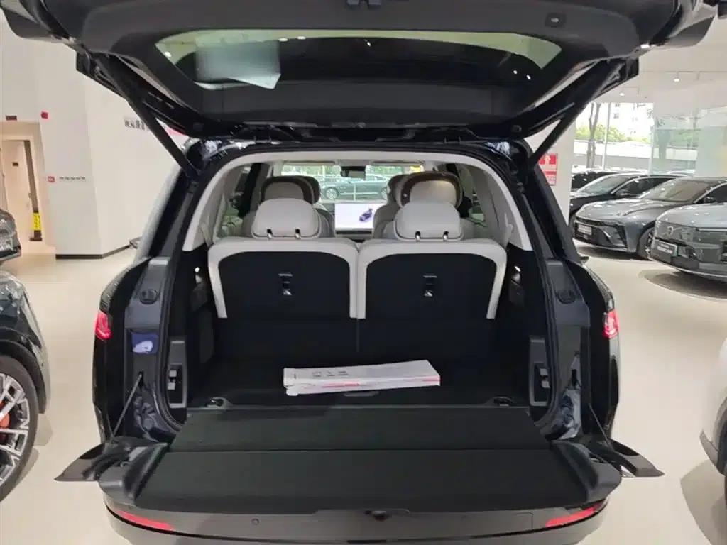 Lynk & Co 900 2025 2.0T Explorer Edition 6-seater — миниатюра 19