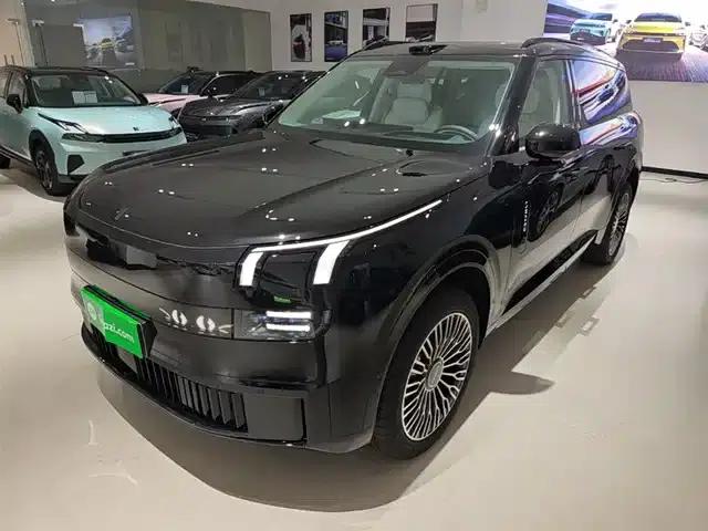 Lynk & Co 900 2025 2.0T Explorer Edition 6-seater