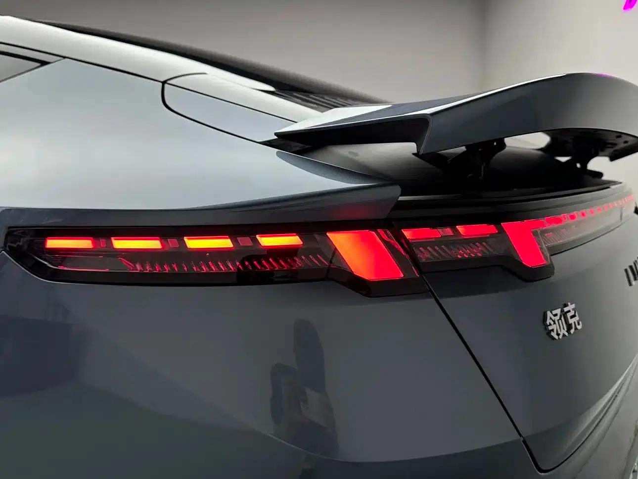 Lynk & Co Z10 2024 Model 95kWh 702km AWD Intelligent Driving Ultra — миниатюра 21