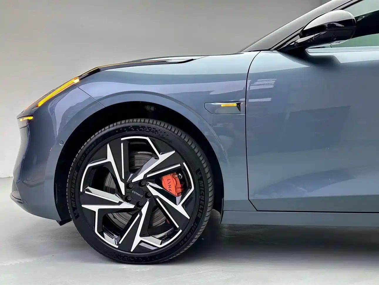 Lynk & Co Z10 2024 Model 95kWh 702km AWD Intelligent Driving Ultra — миниатюра 22