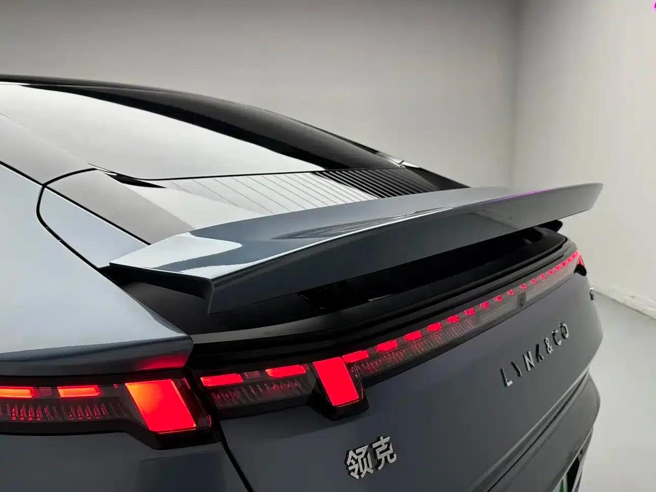 Lynk & Co Z10 2024 Model 95kWh 702km AWD Intelligent Driving Ultra — миниатюра 24