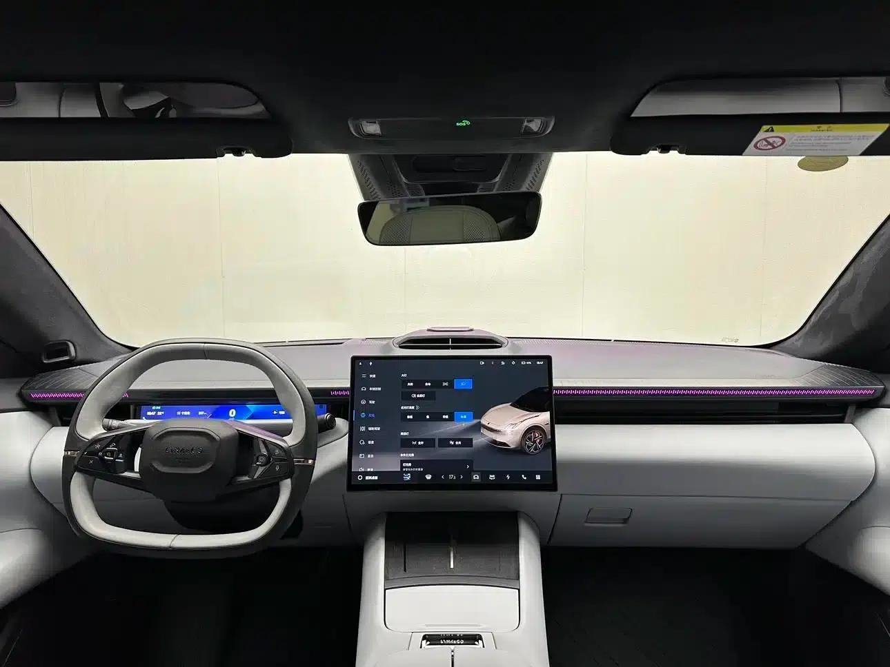 Lynk & Co Z10 2024 Model 95kWh 702km AWD Intelligent Driving Ultra — миниатюра 38