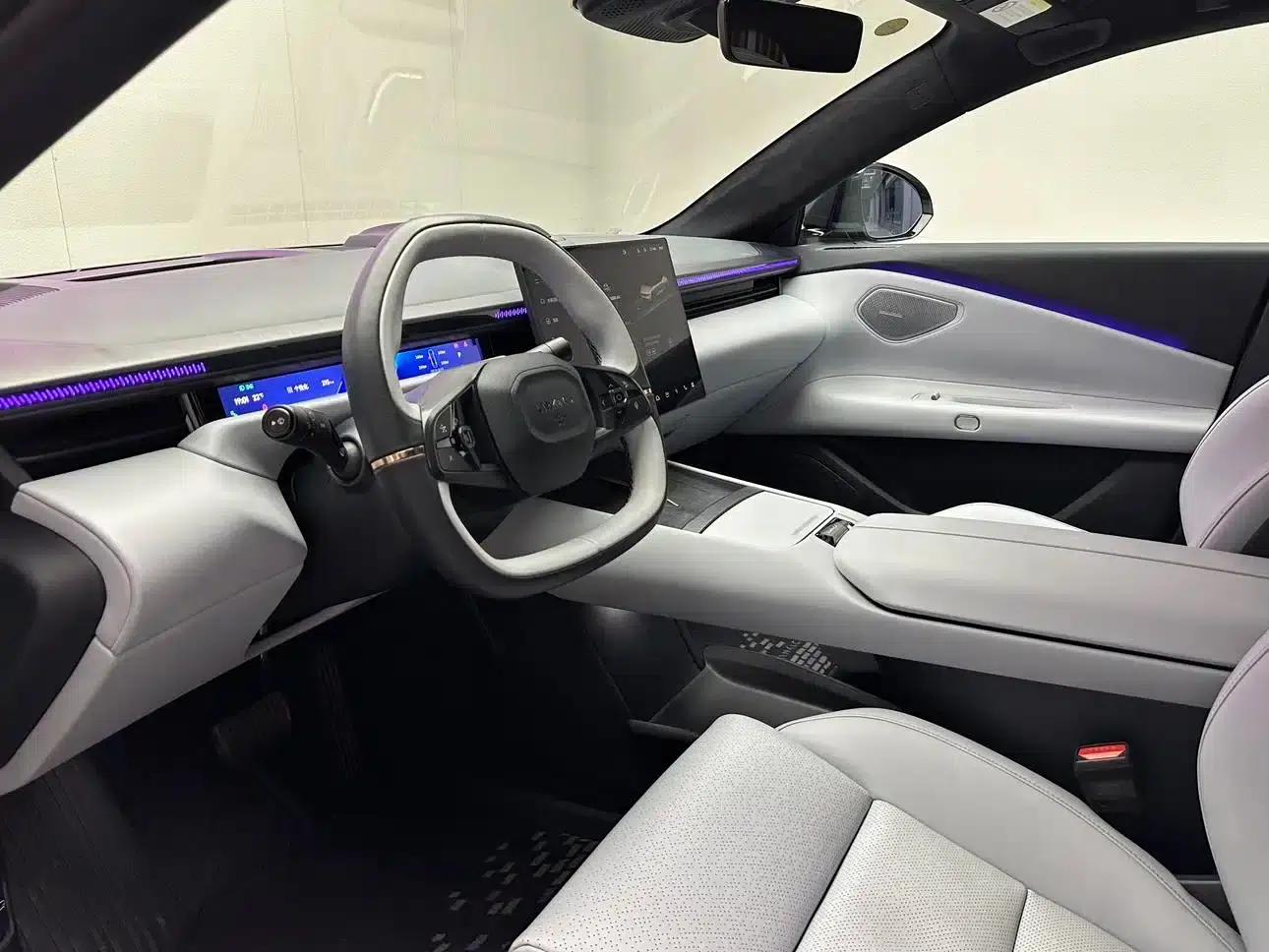 Lynk & Co Z10 2024 Model 95kWh 702km AWD Intelligent Driving Ultra — миниатюра 40