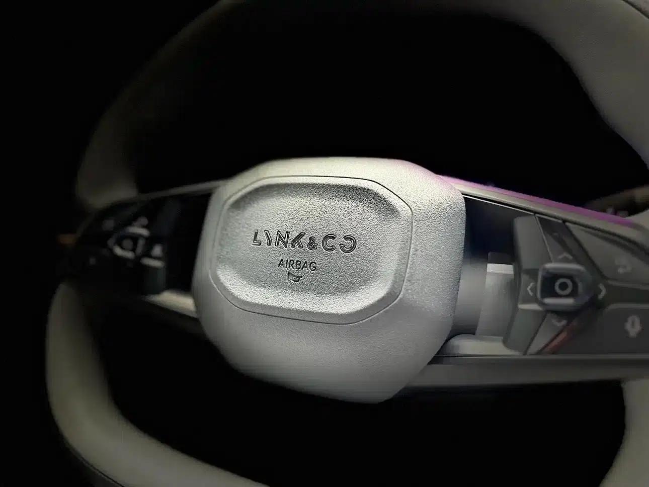 Lynk & Co Z10 2024 Model 95kWh 702km AWD Intelligent Driving Ultra — миниатюра 42
