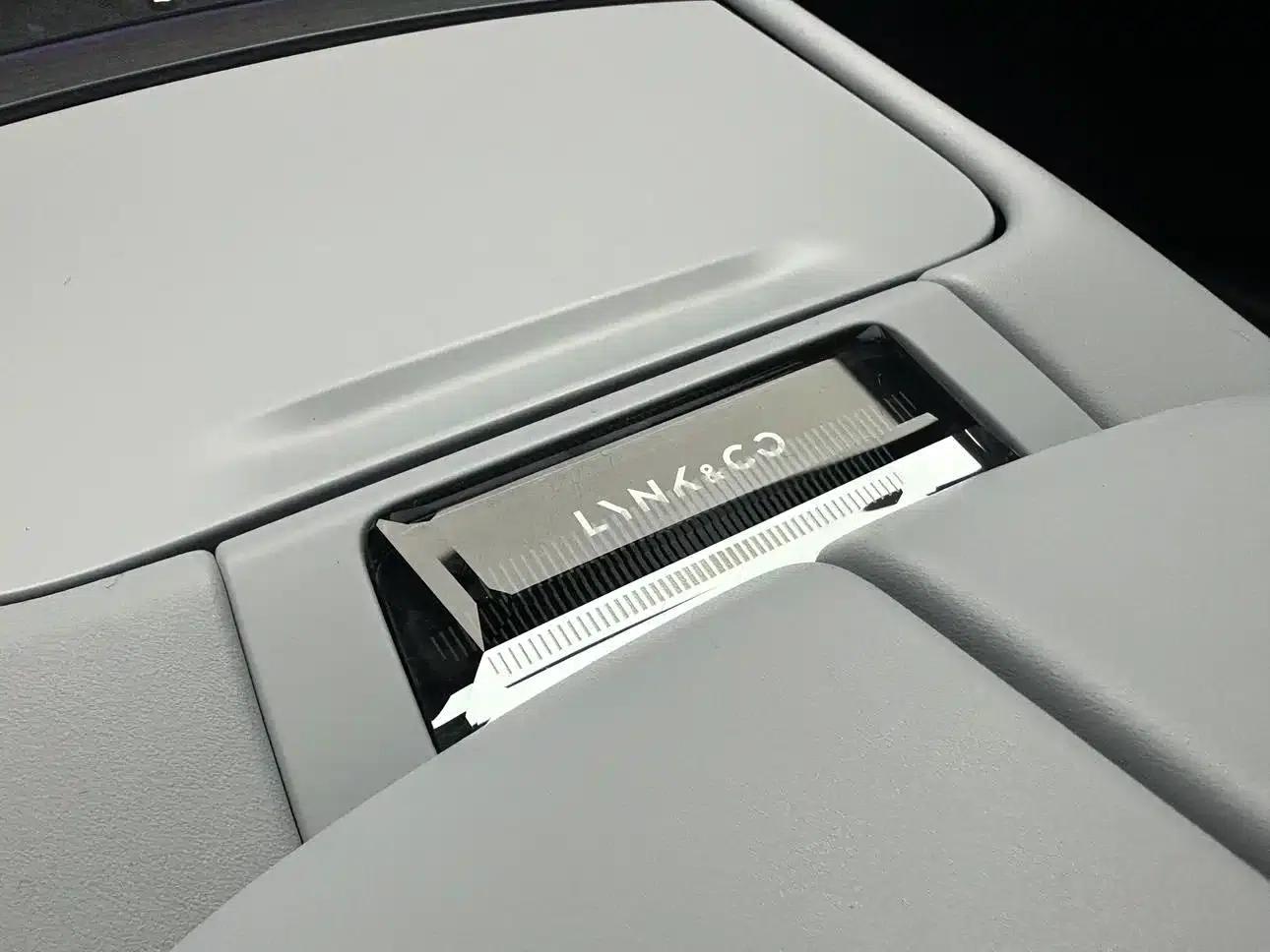 Lynk & Co Z10 2024 Model 95kWh 702km AWD Intelligent Driving Ultra — миниатюра 43