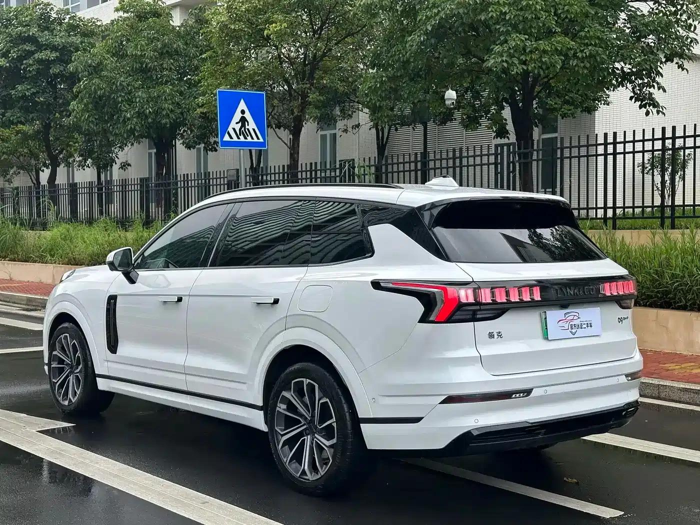 Lynk & Co 09 EM-P 2024 2.0TD EM-P AWD HALO 6-seater — миниатюра 13