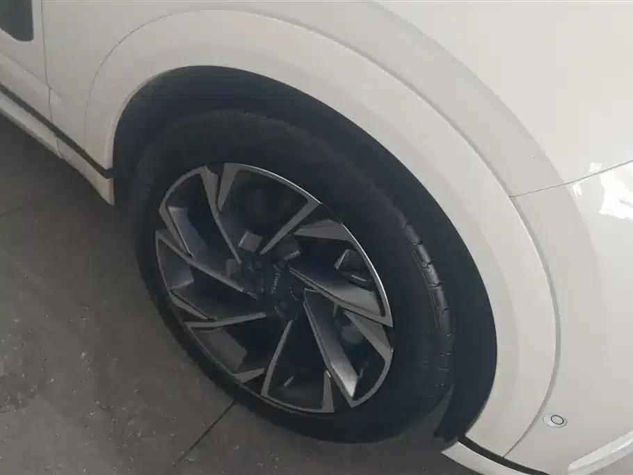 Lynk & Co 09 EM-P 2021 2.0T PHEV Halo 7-seater — миниатюра 6