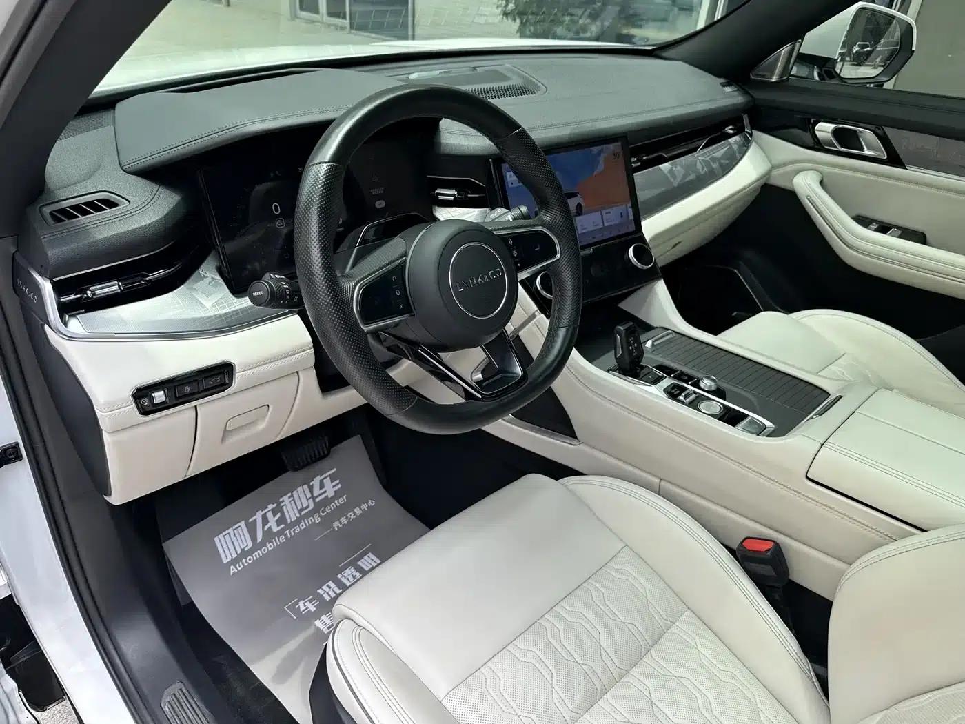 Lynk & Co 09 EM-P 2021 2.0T PHEV Ultra Six-Seater — миниатюра 14