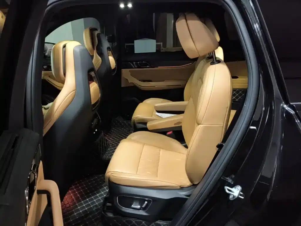 Lynk & Co 09 EM-P 2021 2.0T PHEV Halo 6-seater — миниатюра 17