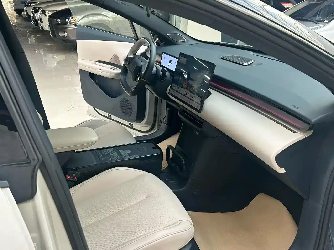 Lynk & Co Z20 2025 Model 530km RWD Pro — миниатюра 7