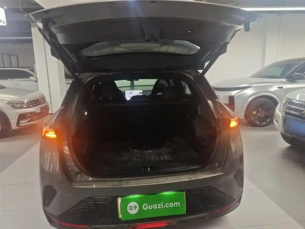 Lynk & Co 06 EM-P 2023 Model, EM-P 126km Long Range Halo — миниатюра 19