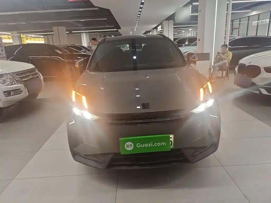 Lynk & Co 06 EM-P 2023 Model, EM-P 126km Long Range Halo — миниатюра 3