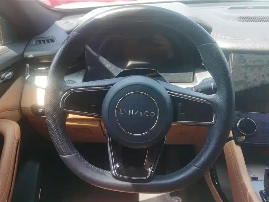 Lynk & Co 09 2021 2.0T Ultra Six-Seater — миниатюра 15