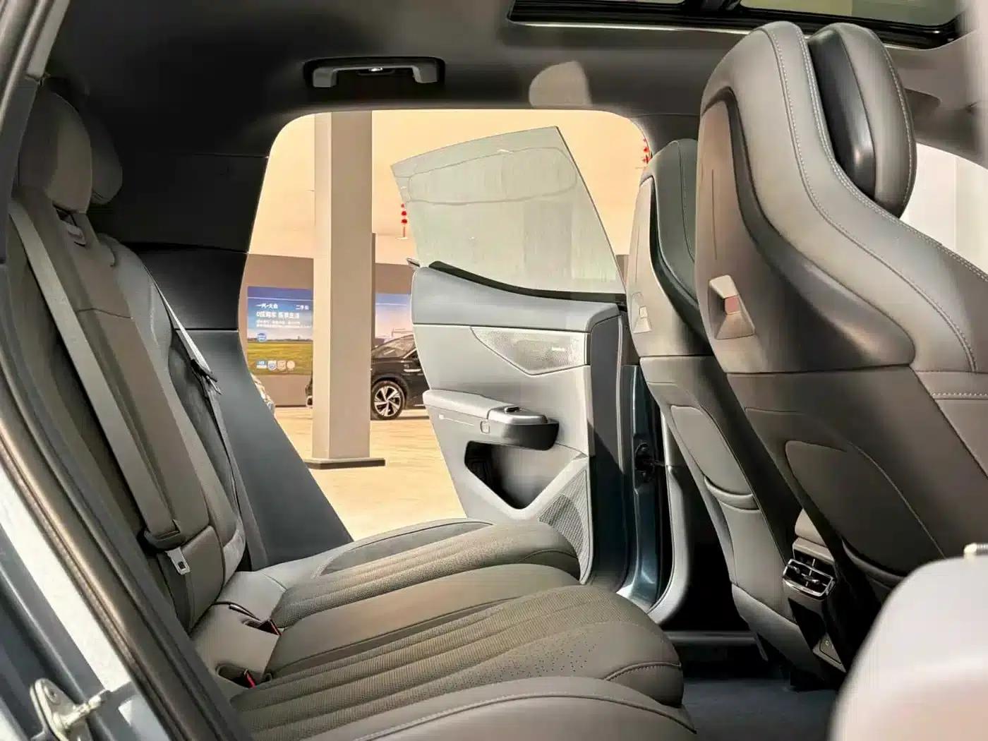 Lynk & Co 07 EM-P 2024 Model EM-P 126L Long Range Intelligent Driving Ultra — миниатюра 11